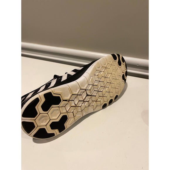 Nike Free 5.0 TR Fit 5 Womens Size 6.5 Sneaker Athletic Shoe Black Circle/Stripe - Picture 7 of 9